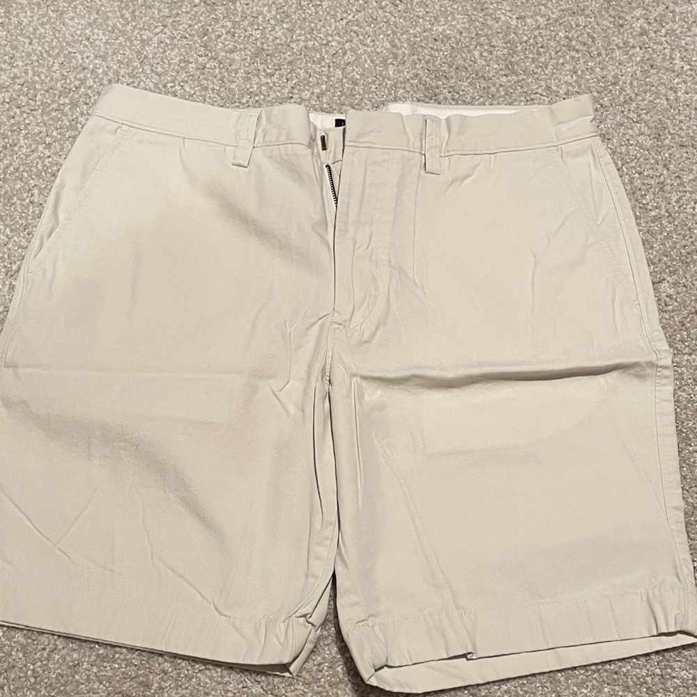 J. Crew Men's Light Tan Flat Front Shorts